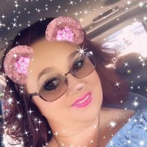 Meet your Posher, Connie